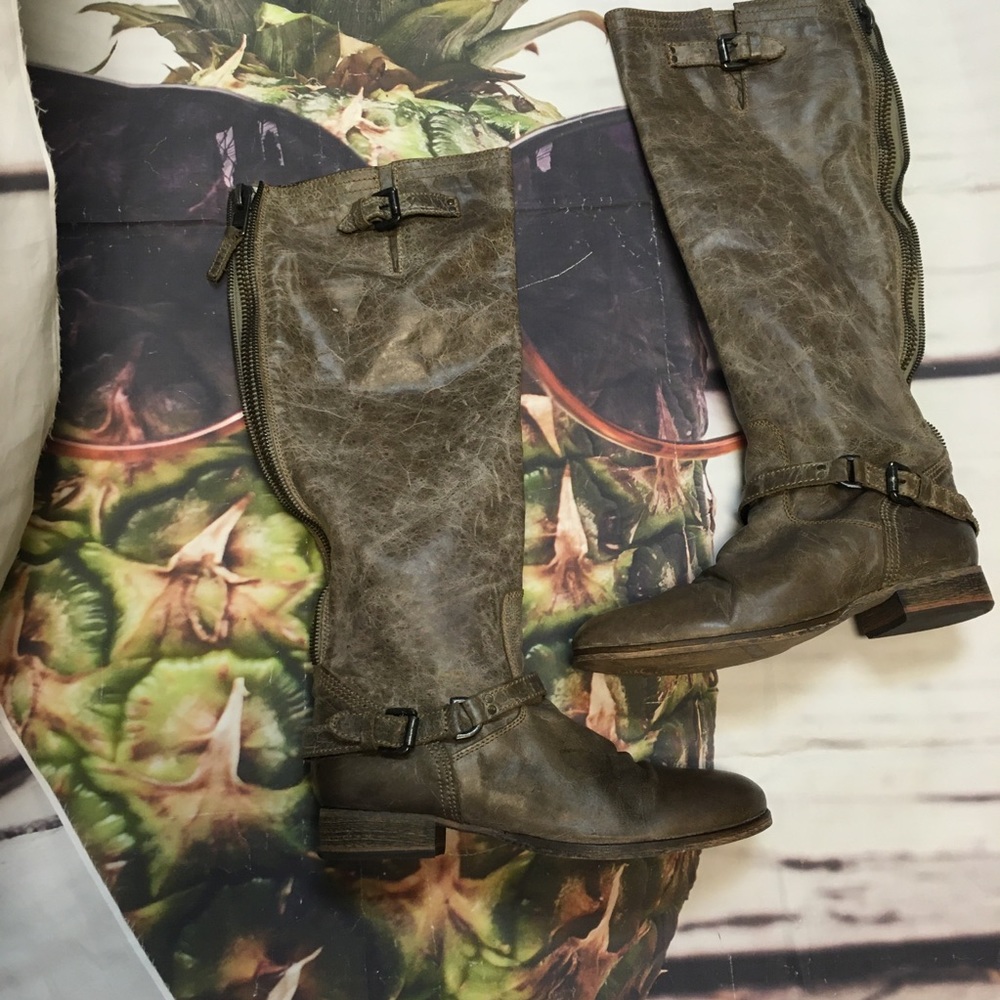 Rovve by Steve M. Light Brown Leather Boot…